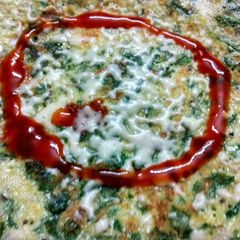 A picture of Cheesy spinach egg pancake.