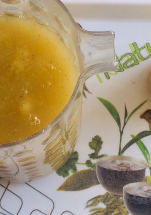 A picture of Aam pana syrup.
