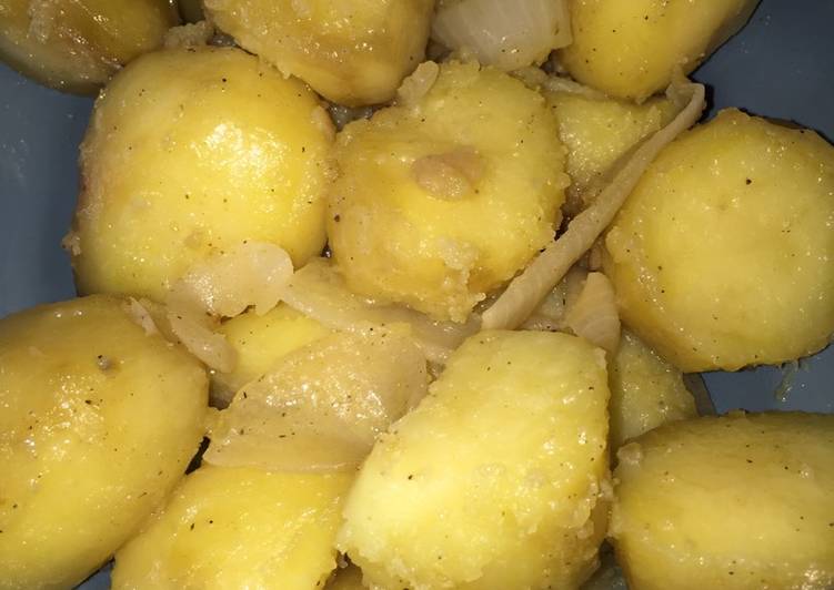 Simple Way to Prepare Favorite Crock Pot Onion &amp; Potatoes