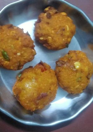 A picture of Masala Vada.