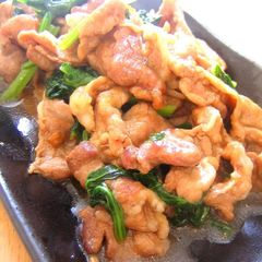 A picture of Pork and Komatsuna Fried in Garlic and Soy Sauce.