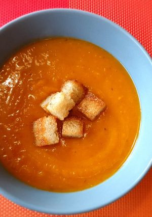 A picture of Roasted pumpkin and carrot soup.