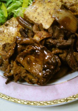 A picture of Firm Tofu & Pork Stir-Fried with Ginger.