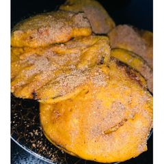 A picture of Baingan ky pakoray.