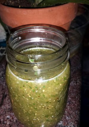 A picture of Tomatillo Salsa Verde.