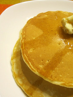 A picture of Fluffy Moist Pancakes.