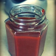 A picture of Homemade Sriracha Sauce.