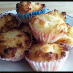 A picture of AMIEs COCONUT Macaroons.