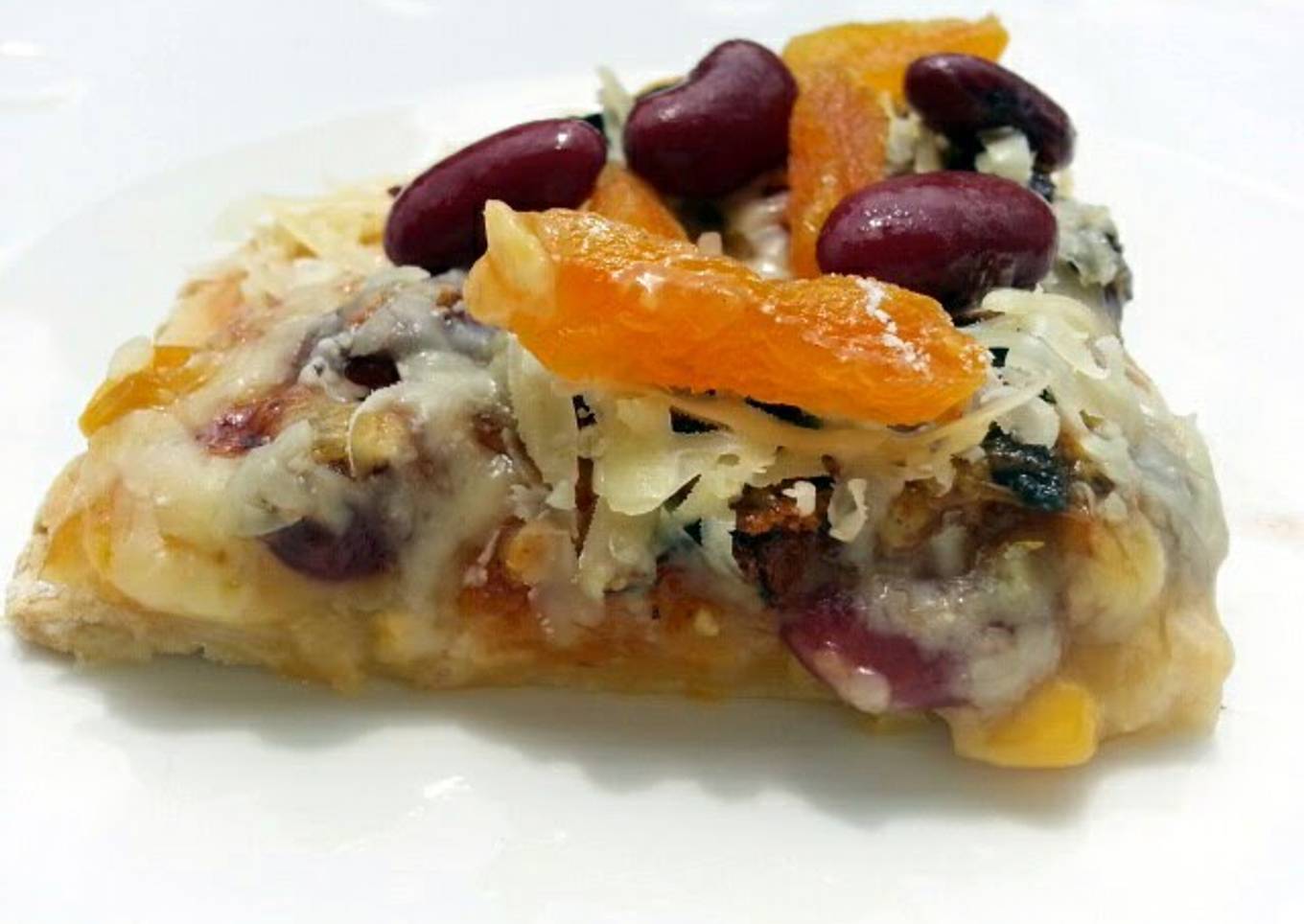 Breakfast Apricot And Beans Pizza
