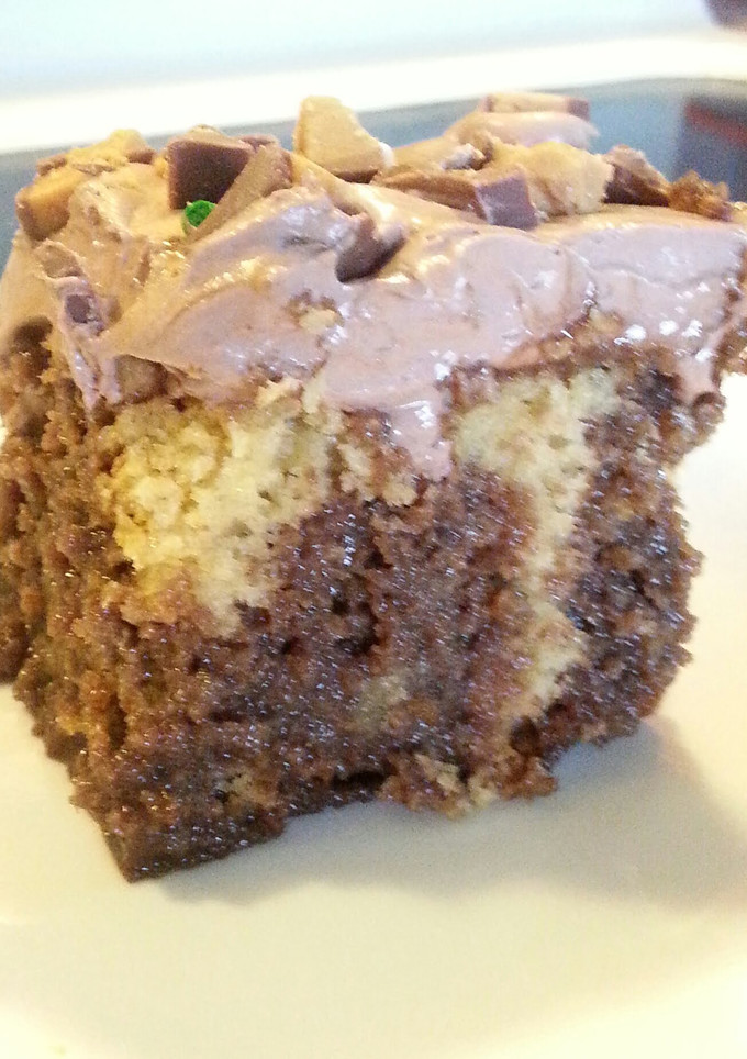 A picture of Chocolate Peanut Butter Poke Cake.