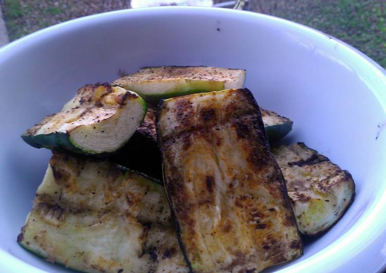 How to Prepare Quick grilled zucchini