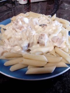 A picture of Alfredo Sauce.