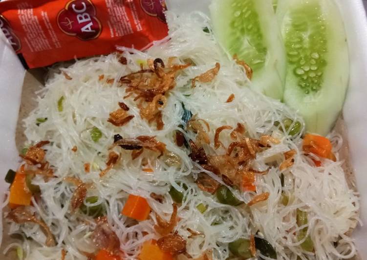 Bihun goreng putih