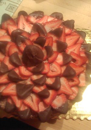 A picture of Strawberry chocolate cheese cake.