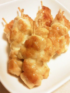 A picture of Bite-Sized Snack Chicken Breast Mayo Yakitori.