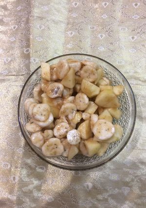 A picture of Banana apple salad.