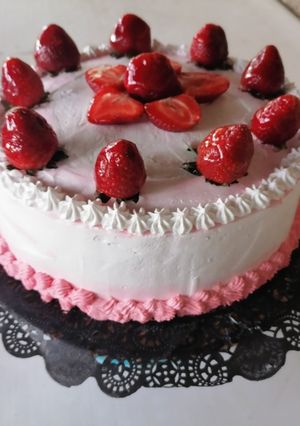 Una foto de Pastel Tres leches de fresa 🍓..!
