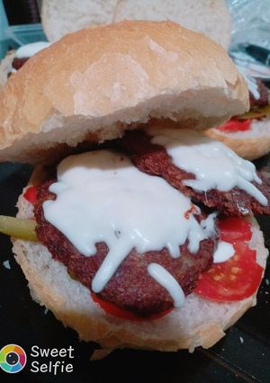 عکسی از دستور ساندویچ همبرگر🍔🍔