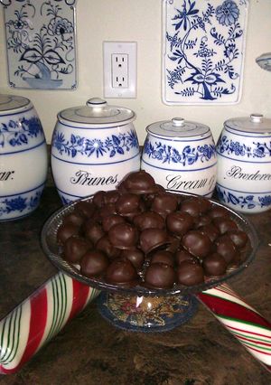 A picture of Grandma's peanut butter balls.