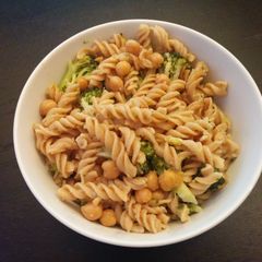 A picture of Rotini with Broccoli and Chickpeas.