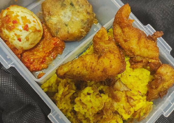 Resep Nasi Kuning Praktis Oleh Warteg Rumahan Cookpad