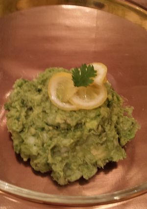 A picture of Guacamole! A Simple, Delicious Mexican Sauce.