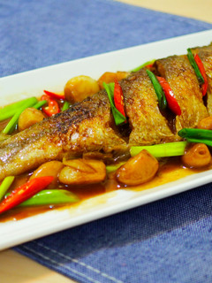 蒜燒午魚 的食譜成品照片
