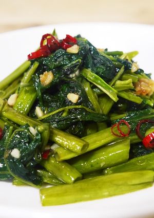 A picture of Thai-Style Spicy Garlic Stir-Fried Water Spinach.