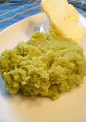 A picture of Chilled 'Zunda' Pounded Edamame Paste.