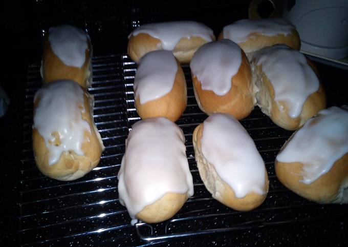Steps to Make Homemade iced finger buns