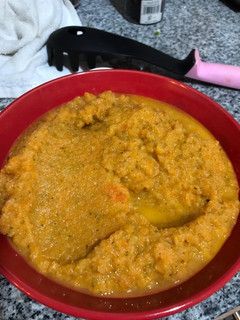 Una foto de Salsa de Tomate y Zapallo Italiano (casera)