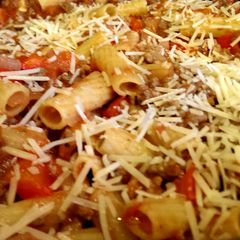 A picture of One Pot Pasta: Chicken Rigatoni.