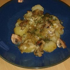 A picture of Potato-mushroom mix.