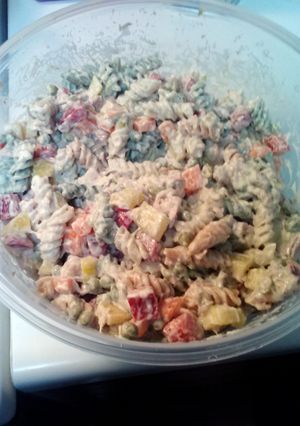 A picture of delicious tuna salad.