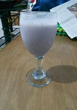 A picture of BLUEBERRY SMOOTHIES.