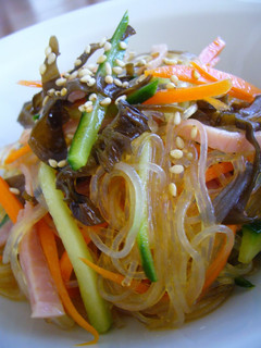 A picture of Chinese Cellophane Noodle Salad.