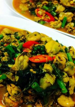 A picture of Kanya 's Mussels in Hot Basils.