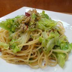 A picture of Spring Cabbage and Jako Fish Aglio Olio e Peperoncino.