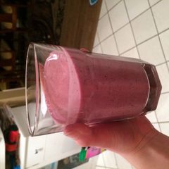 A picture of Banana Berry Protein Smoothie.