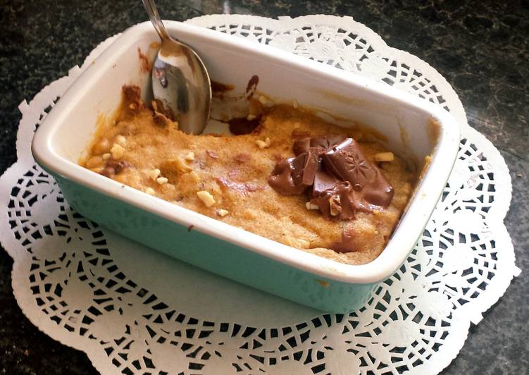 Simple Way to Make Homemade 60 Second softy choc chip cookie (in a mug)