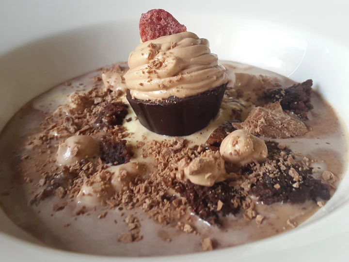 Easy Way Make Recipe Chocolate soup with brownie croutons and mousse dessert that is Perfect, Appealing}