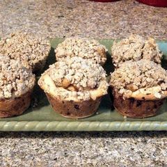 A picture of Ray's' Cinnamon roll apple pie cupcakes.