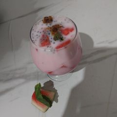 A picture of Rosy cooler.