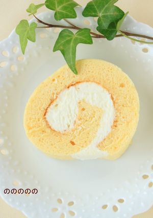 A picture of Easy and Chewy Rice Flour Roll Cake (with 3 Ingredients).