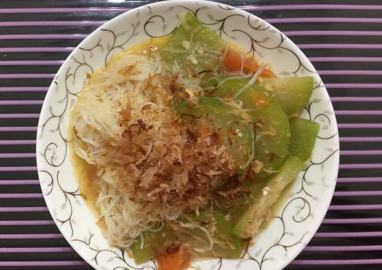 Recipe of Homemade Hairy Gourd And Tomato With Tang Hoon