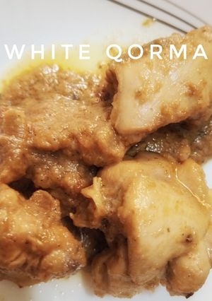 A picture of White Chicken Qorma 🇵🇰.