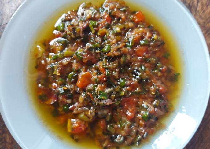 Wajib coba! Resep membuat Sambal terasi daun bawang sajian Hari Raya yang sempurna