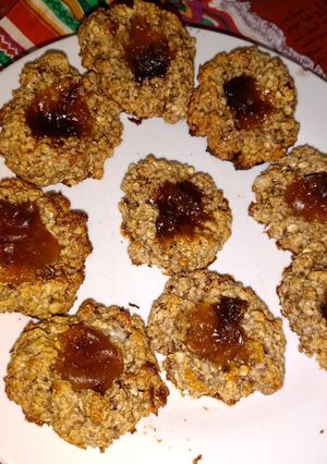 Una foto de Pepas de avena, con dulce de batata y chocolate