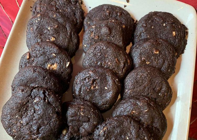 Steps to Prepare Homemade Milk chocolate cookies