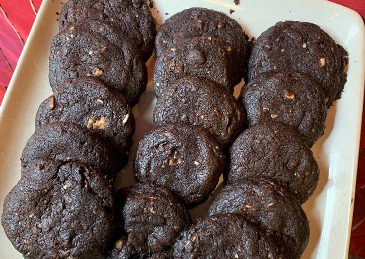 Simple Way to Prepare Quick Milk chocolate cookies